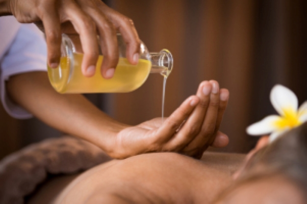 Ayurvedische Ölmassage